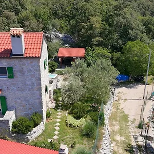 Ana With Jacuzzi & Swimming Pool Villa
