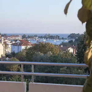  Apartment Ceja Near Sea Kroatien